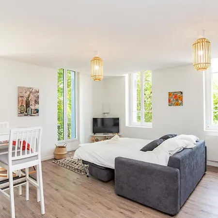 Fontaines De D'agen Centre Netflix Proche Parking Gratuit Valence (Tarn-et-Garonne)