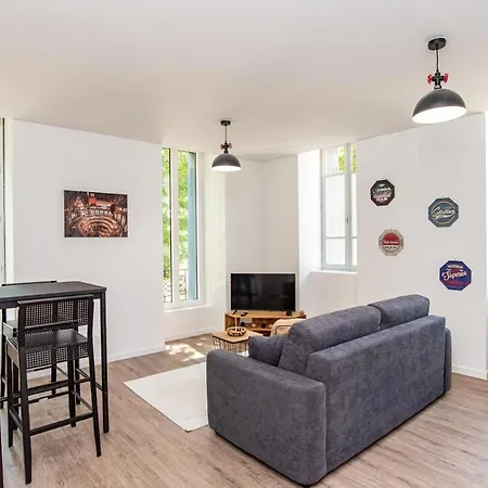 Fontaines De D'agen Centre Netflix Proche Parking Gratuit *