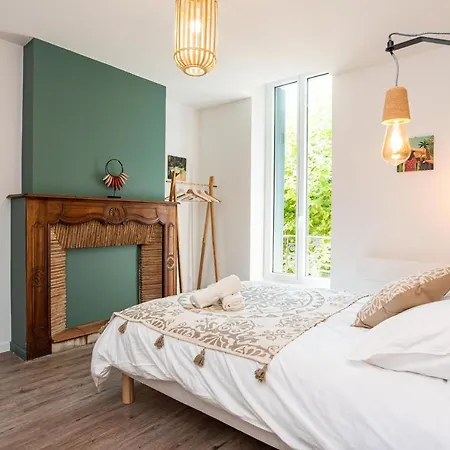 Fontaines De D'agen Centre Netflix Proche Parking Gratuit Valence (Tarn-et-Garonne)