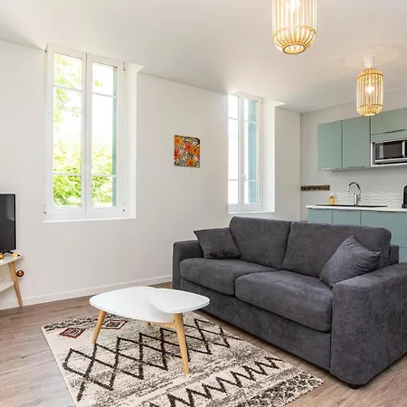 Fontaines De D'agen Centre Netflix Proche Parking Gratuit * Valence (Tarn-et-Garonne)