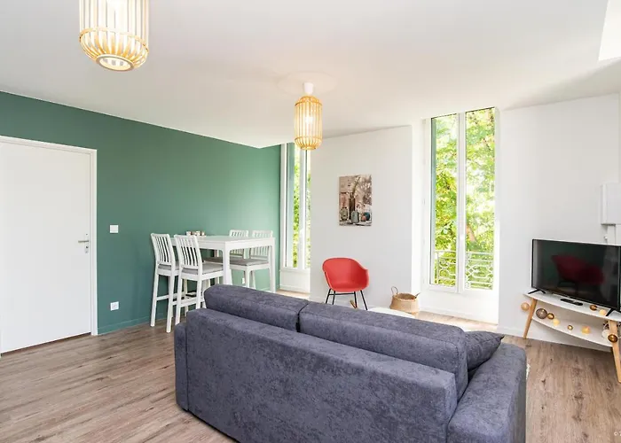 Fontaines De D'agen Centre Netflix Proche Parking Gratuit Valence (Tarn-et-Garonne)