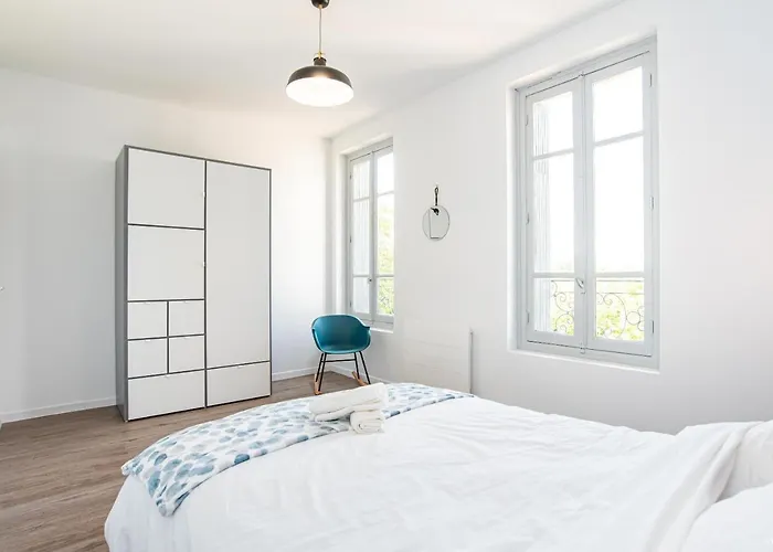 Fontaines De D'agen Centre Netflix Proche Parking Gratuit * Valence (Tarn-et-Garonne)