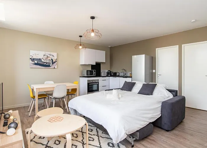 Fontaines De D'agen Centre Netflix Proche Parking Gratuit